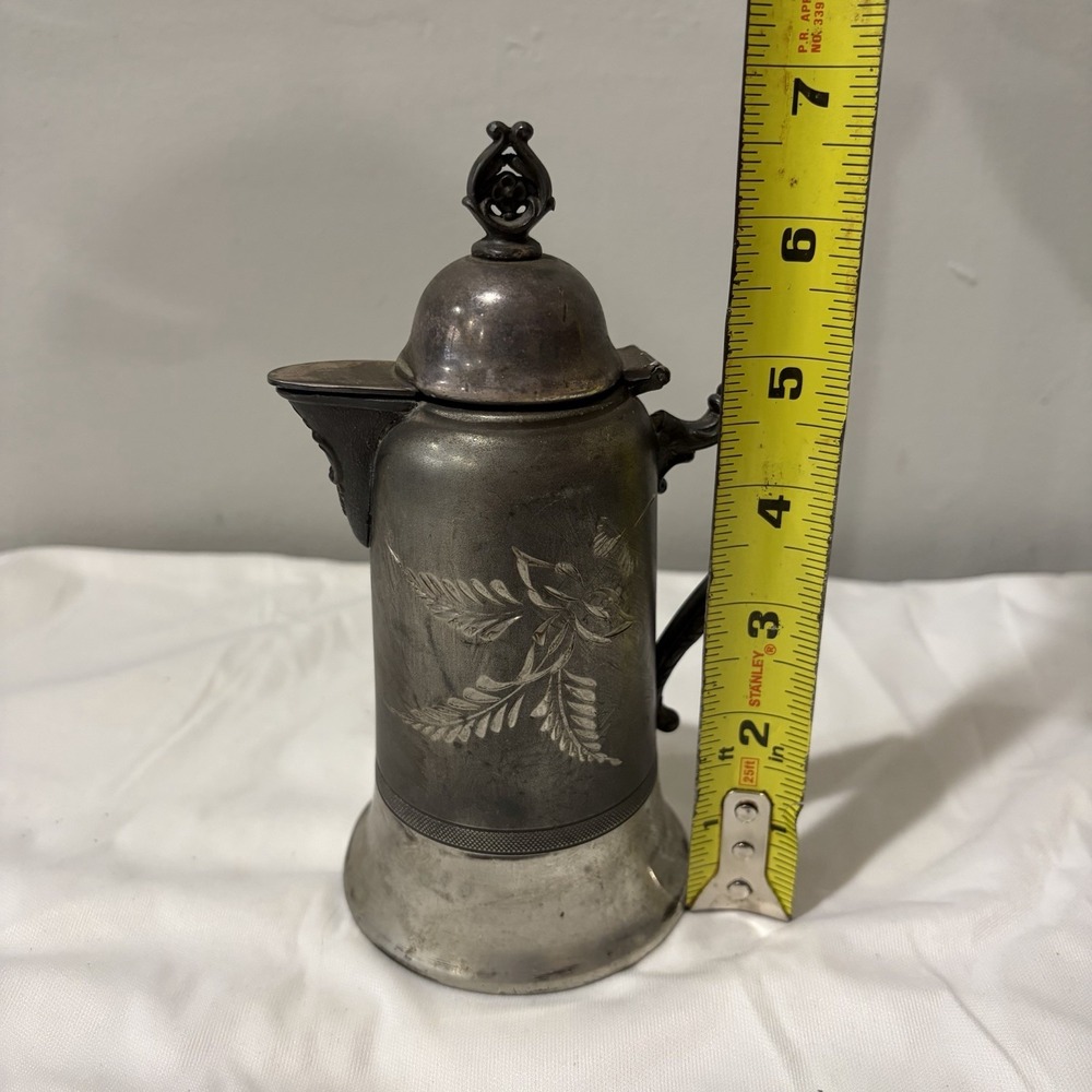 Warren Silver Plate Co Quadruple Plate New York 85L Creamer Embossed Antique - Picture 9 of 9